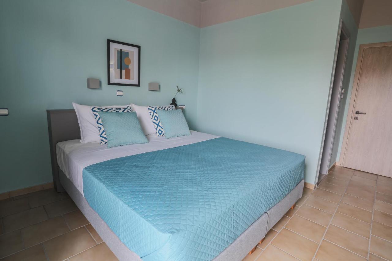 Joya Ofrynio Stylish Suites Ofrínion Dış mekan fotoğraf